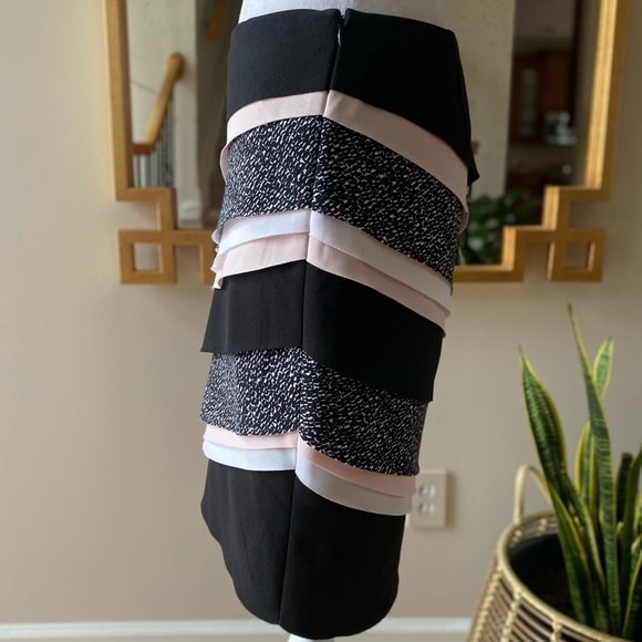NWT White House Black Market Colorblock Tiered Pencil Skirt - Picture 6 of 11